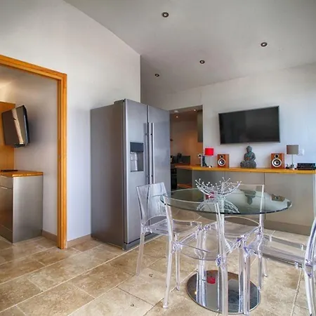 Maison Lumio, 3 Pièces, 4 Personnes - Fr-1-63-313